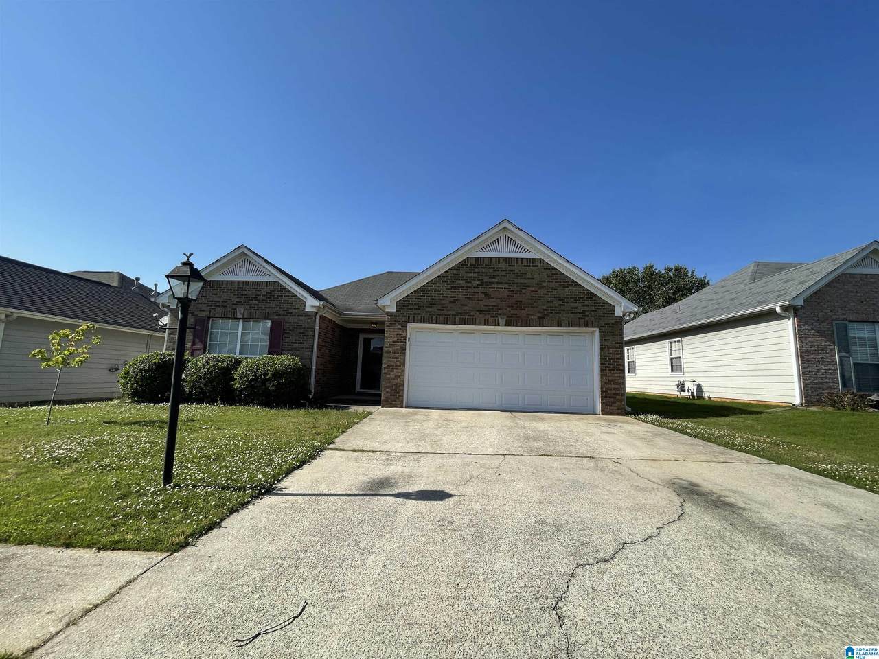 4007 Cambridge Drive - Photo 1