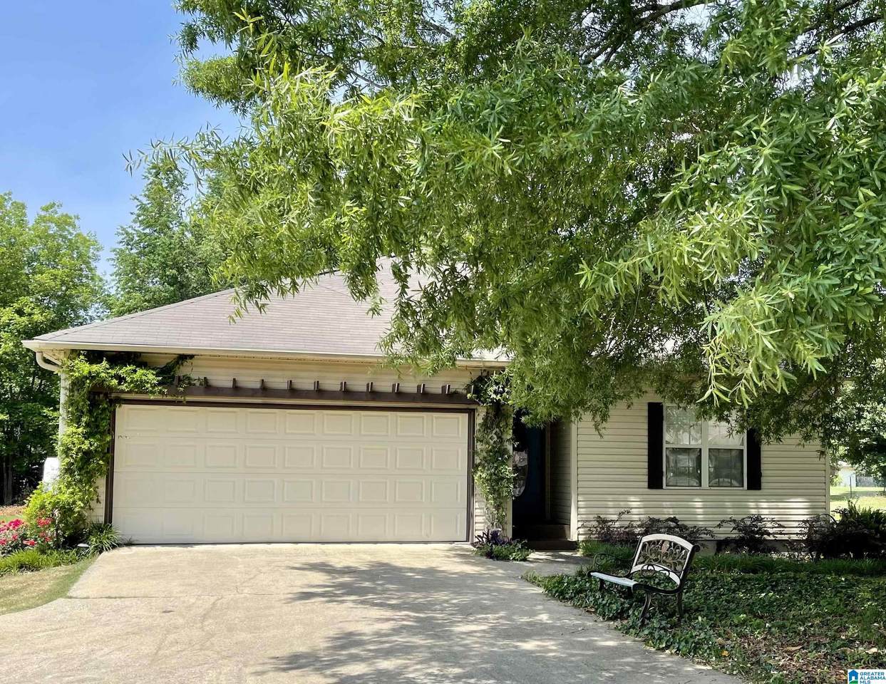 43 Pleasant Circle - Photo 1