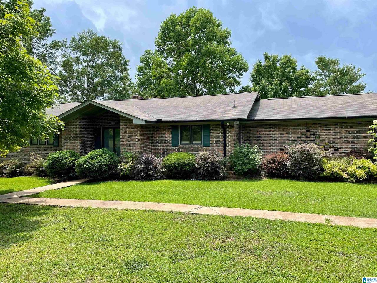 1403 Meadowood Drive - Photo 1