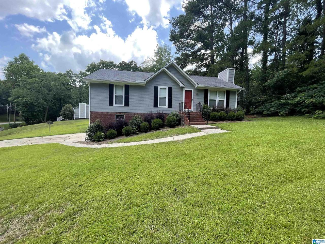 202 Annetta Cr - Photo 1
