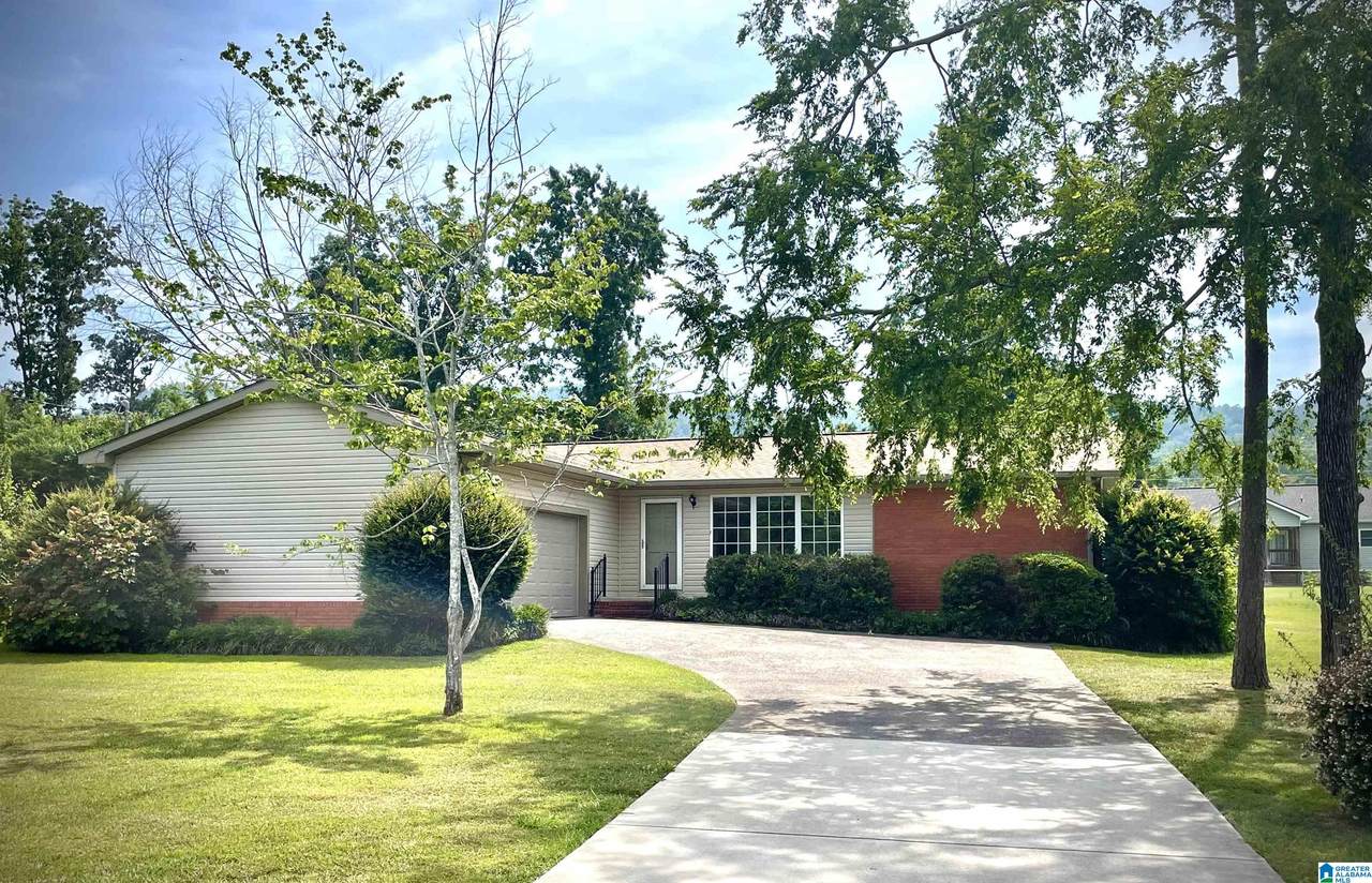 804 9TH AVENUE - Photo 1