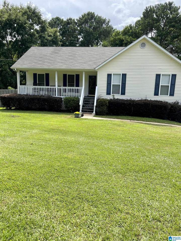 1410 Edgefield Lane - Photo 1
