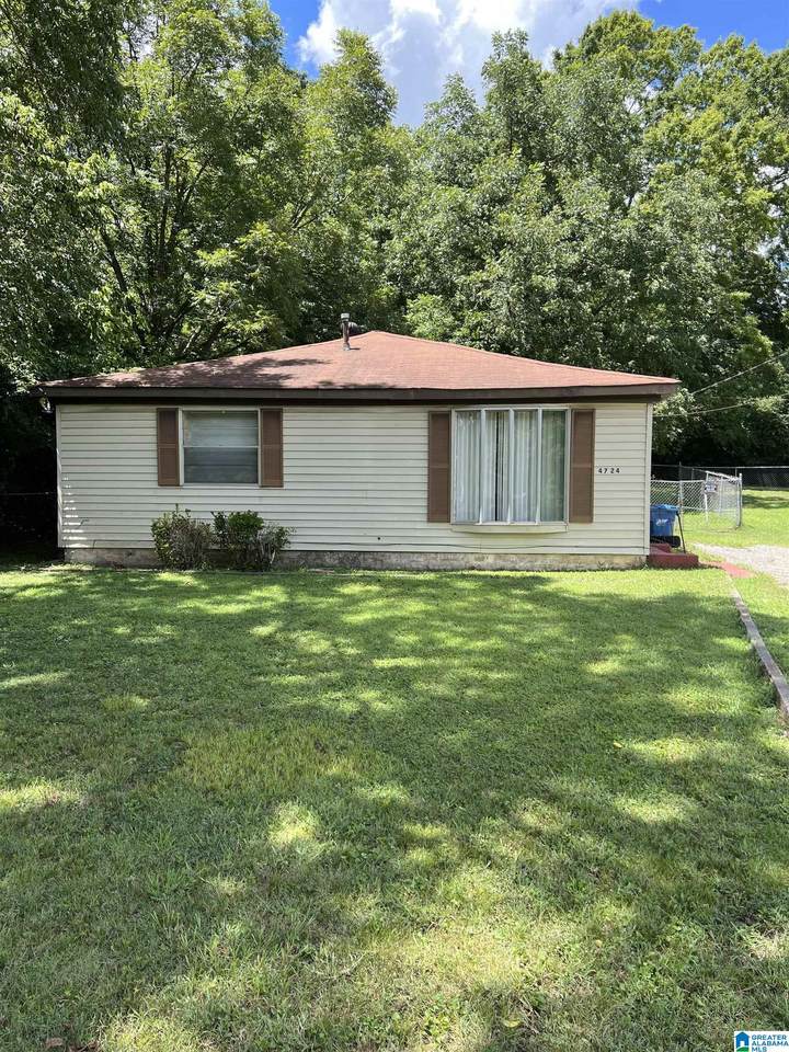 4724 Huntsville Avenue - Photo 1