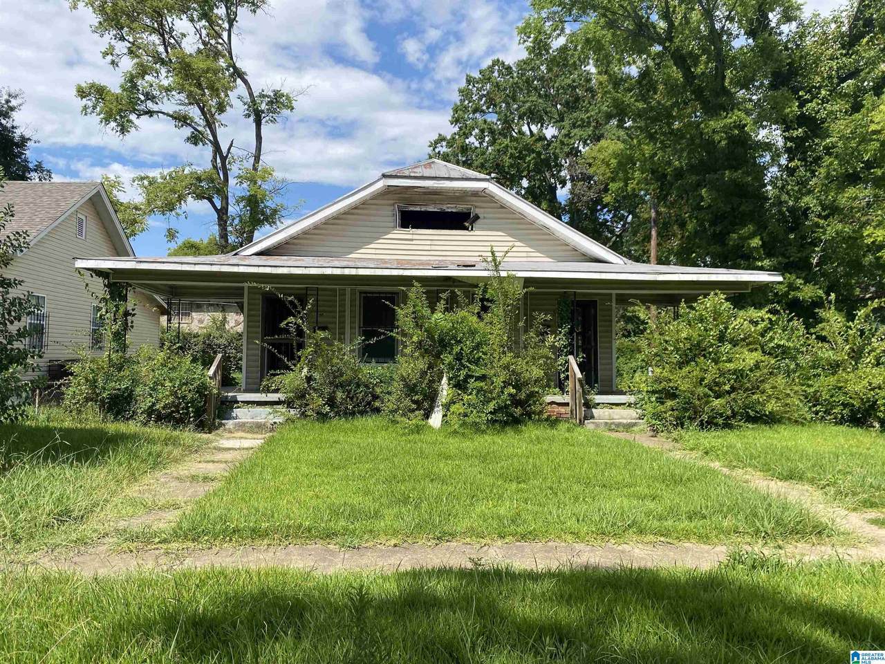 530 42ND STREET - Photo 1