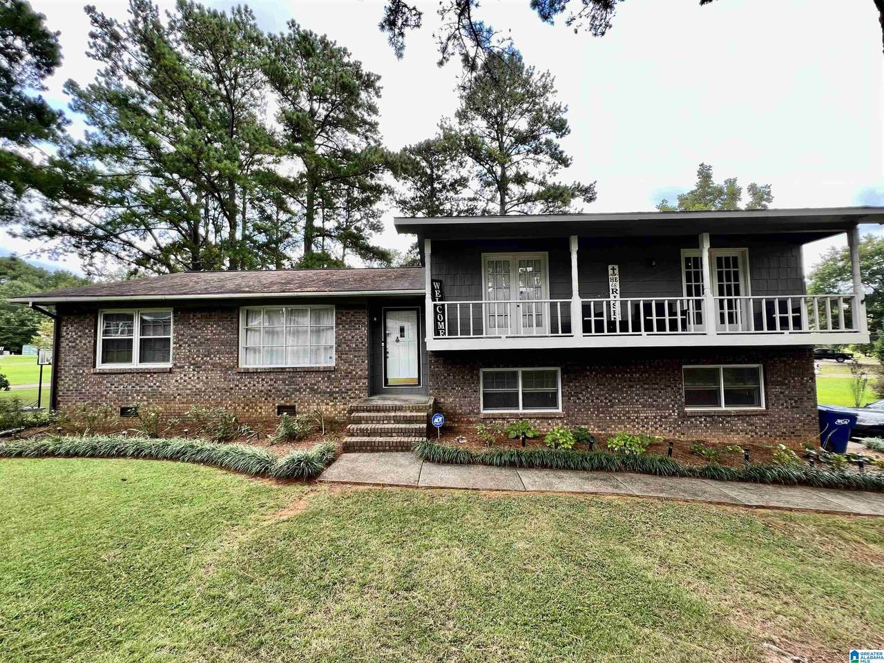 106 Briarwood Drive - Photo 1