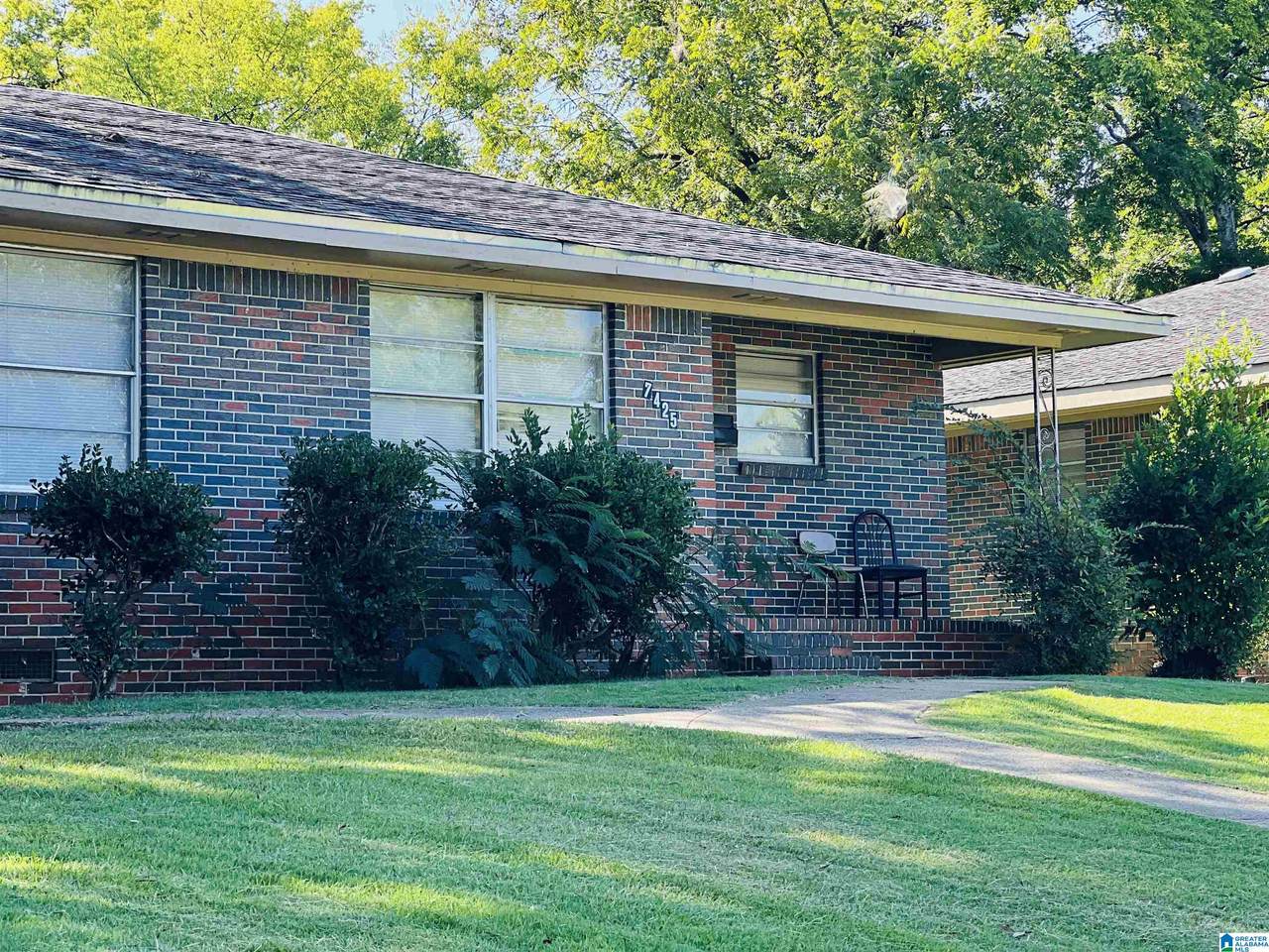 7427 2ND AVENUE - Photo 1