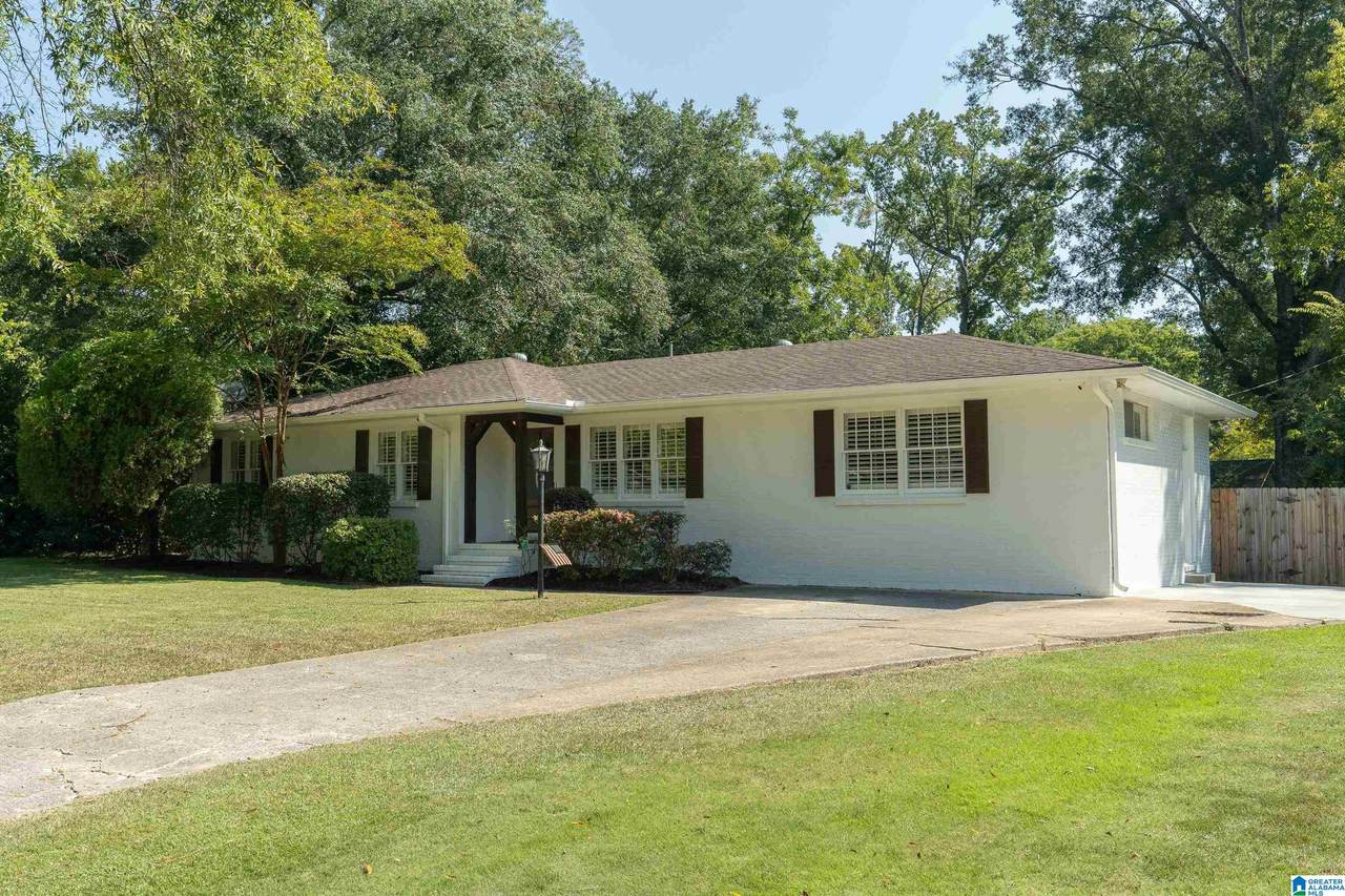 4009 Meadowlawn Drive - Photo 1