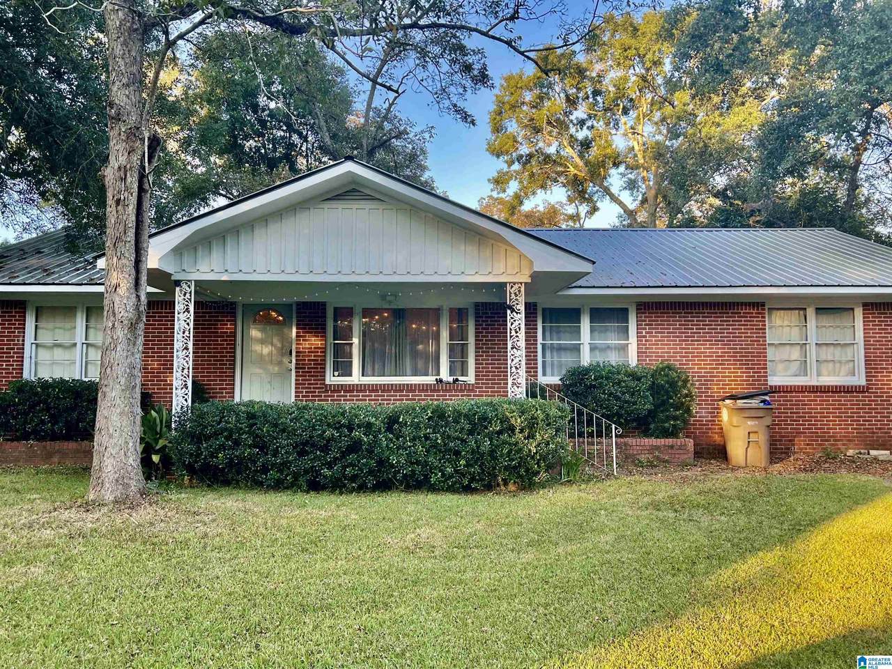 5410 Colonial Circle - Photo 1