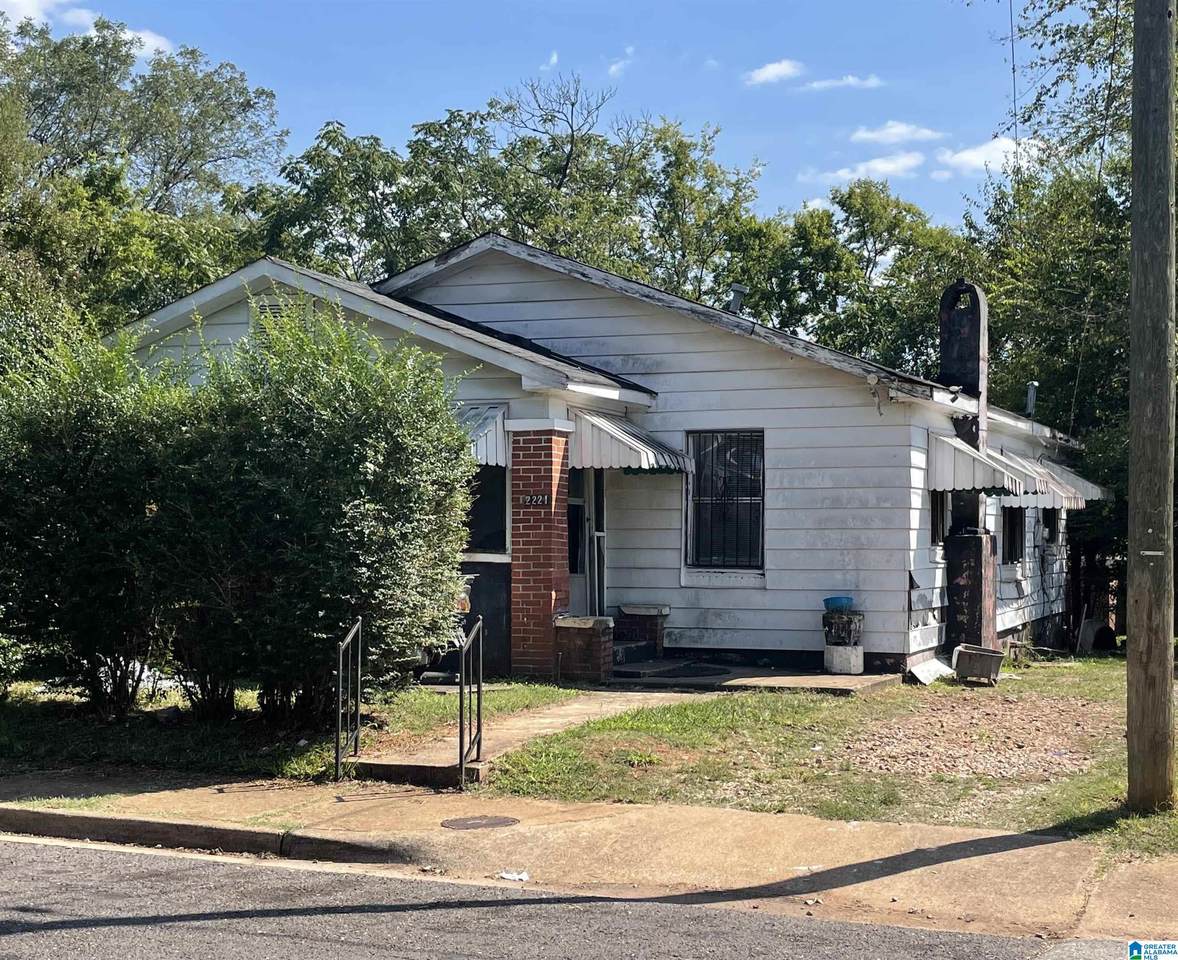 2221 Francis Avenue - Photo 1