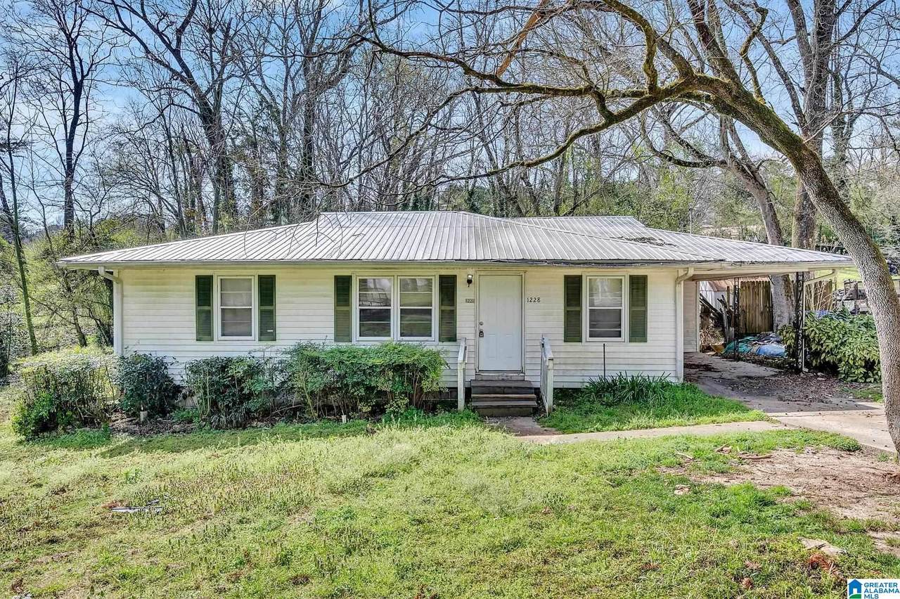 1228 Lynn Acres Drive - Photo 1