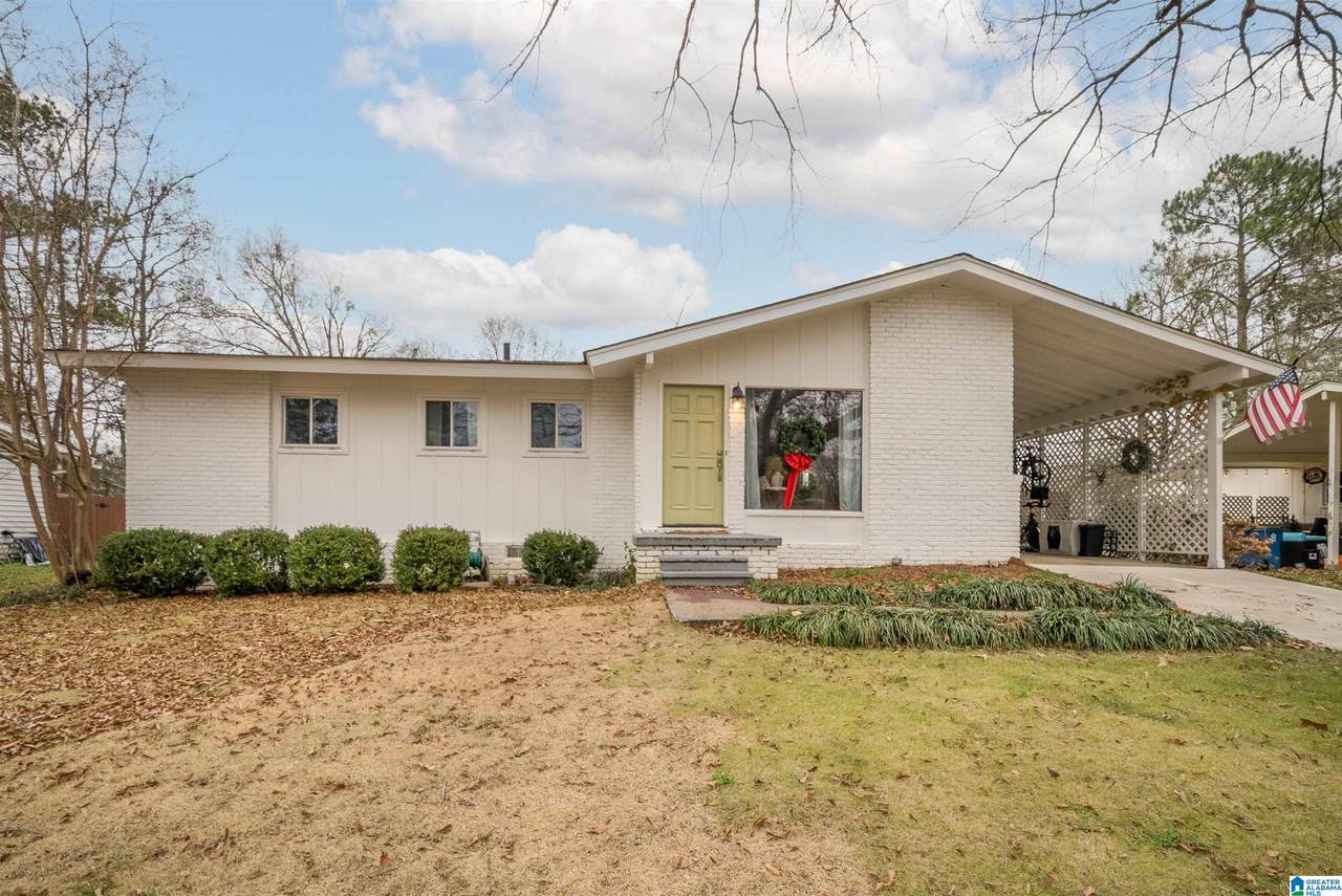216 Saxon Drive - Photo 1