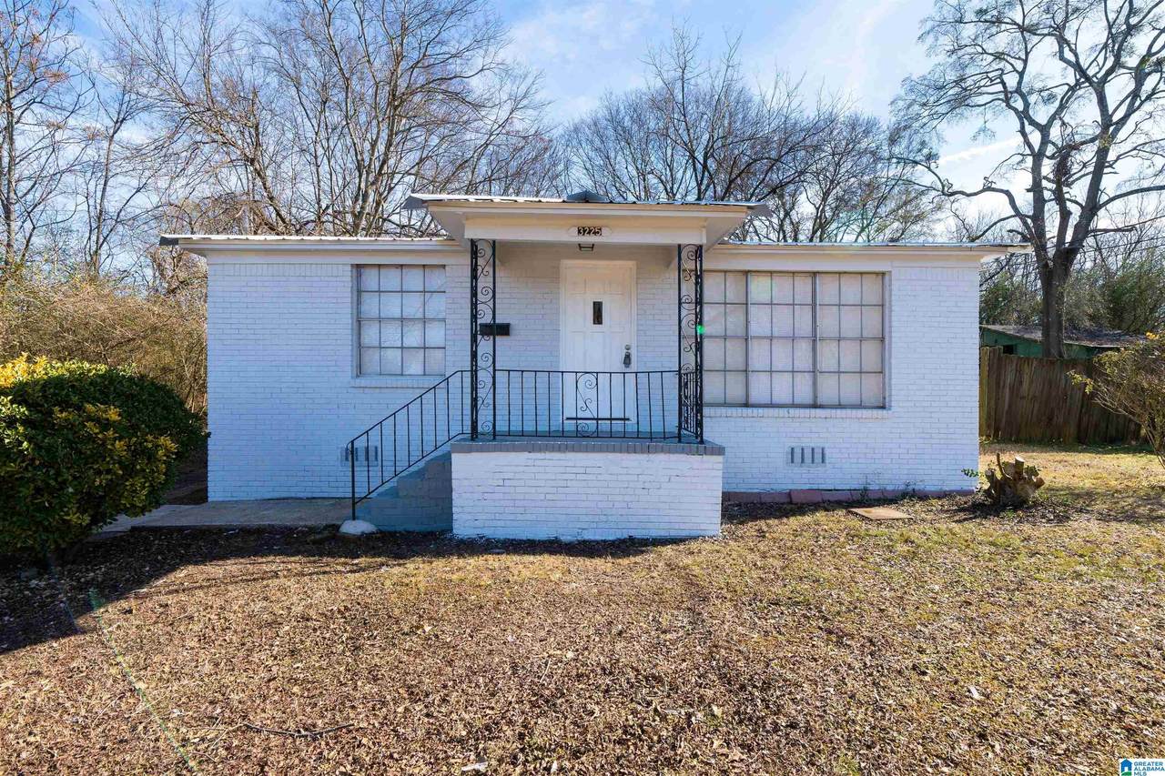 3225 4TH AVENUE - Photo 1