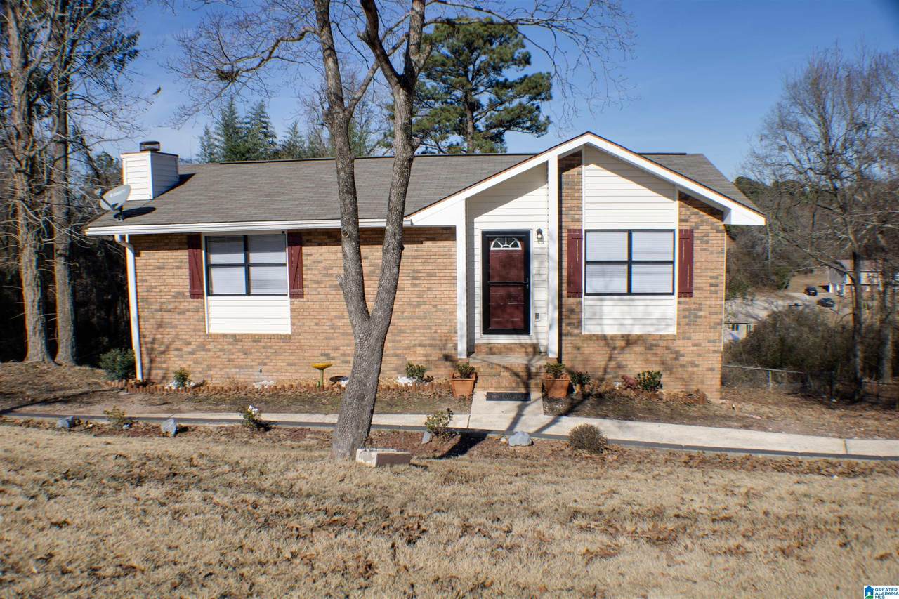 409 Hilltop Drive - Photo 1