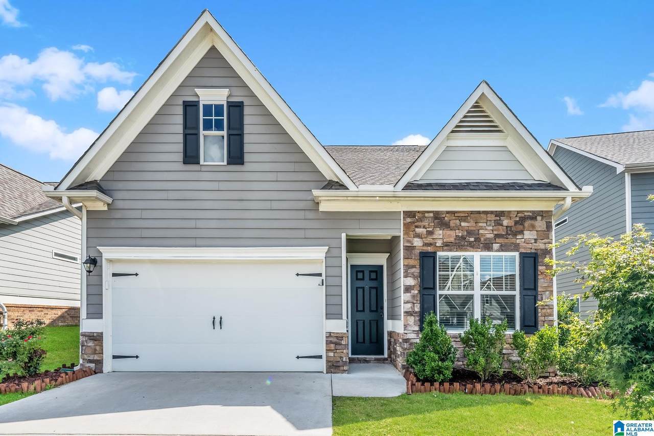 1405 Overlook Drive - Photo 1