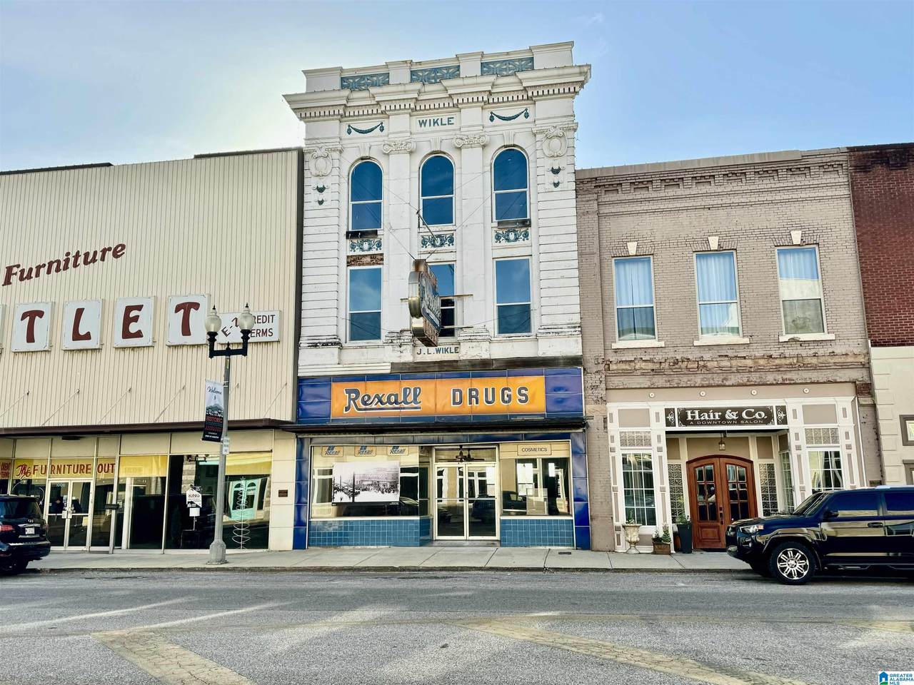 1010 Noble Street - Photo 1