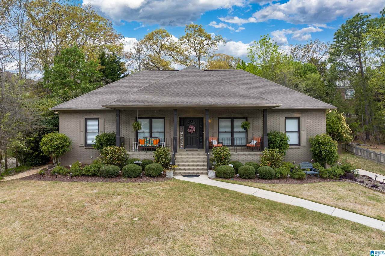 3945 Cannock Drive - Photo 1