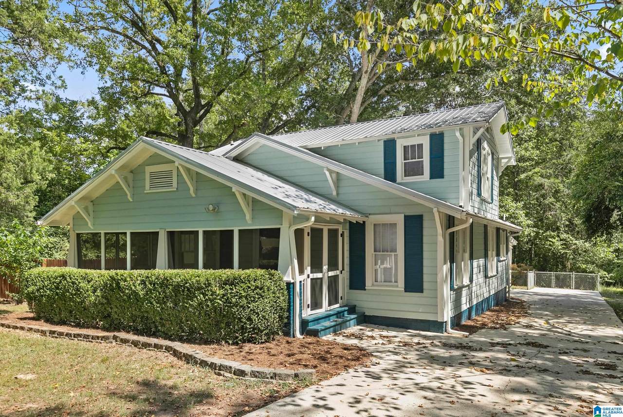 1058 Greenmor Drive - Photo 1