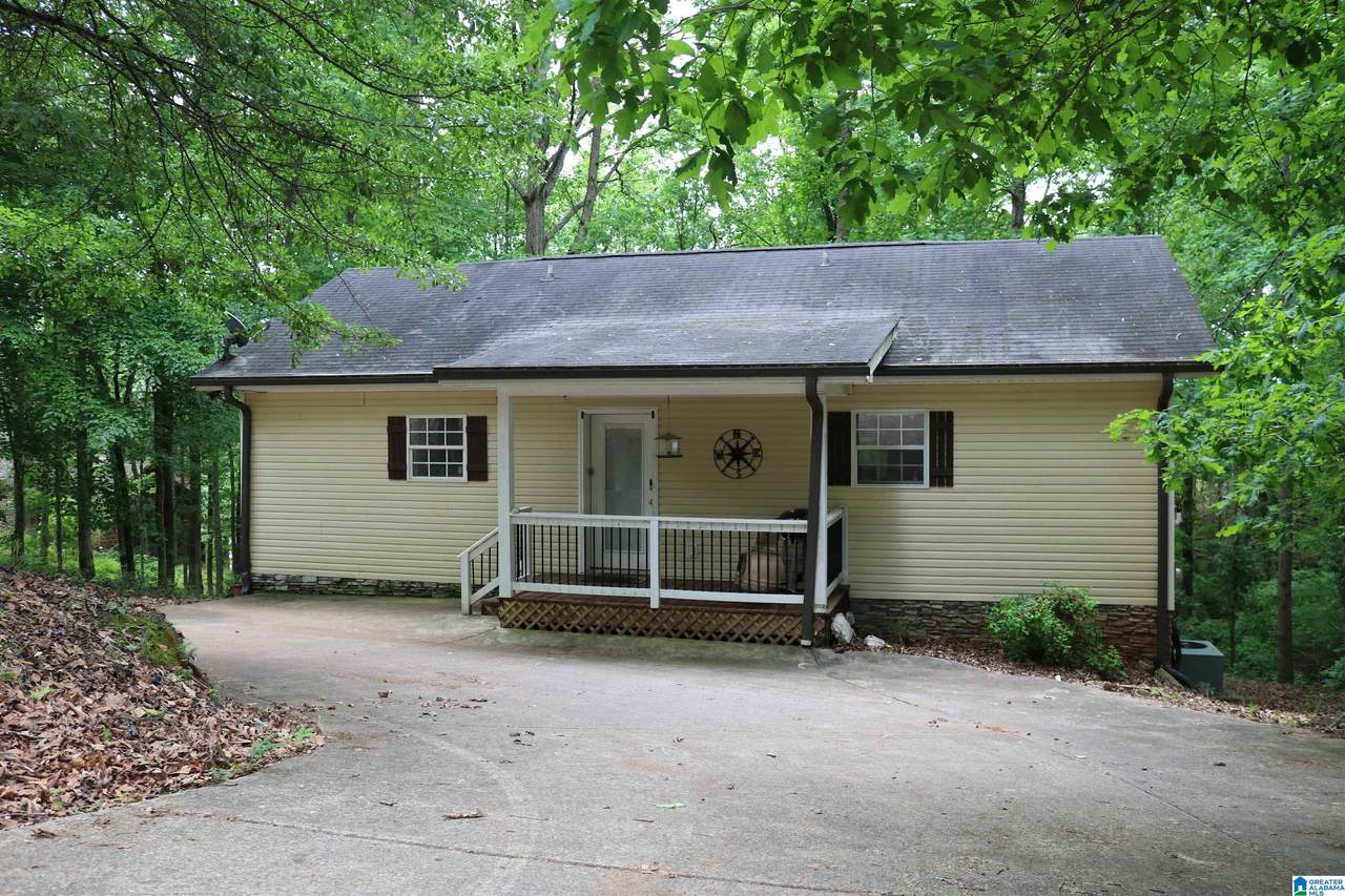 551 Poplar Place - Photo 1