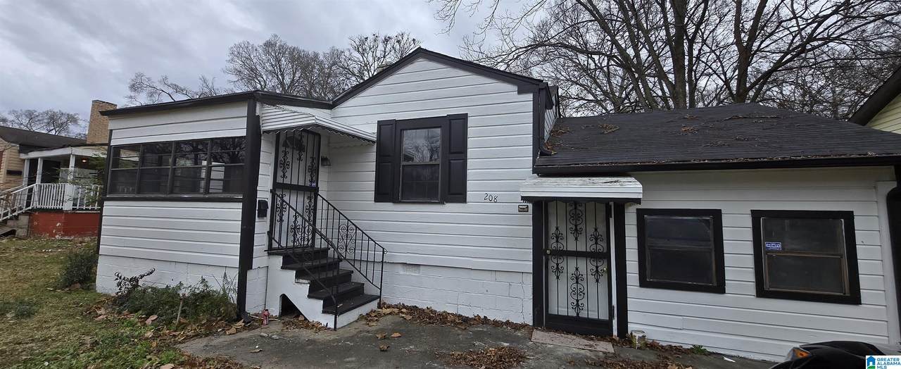 208 23RD STREET - Photo 1