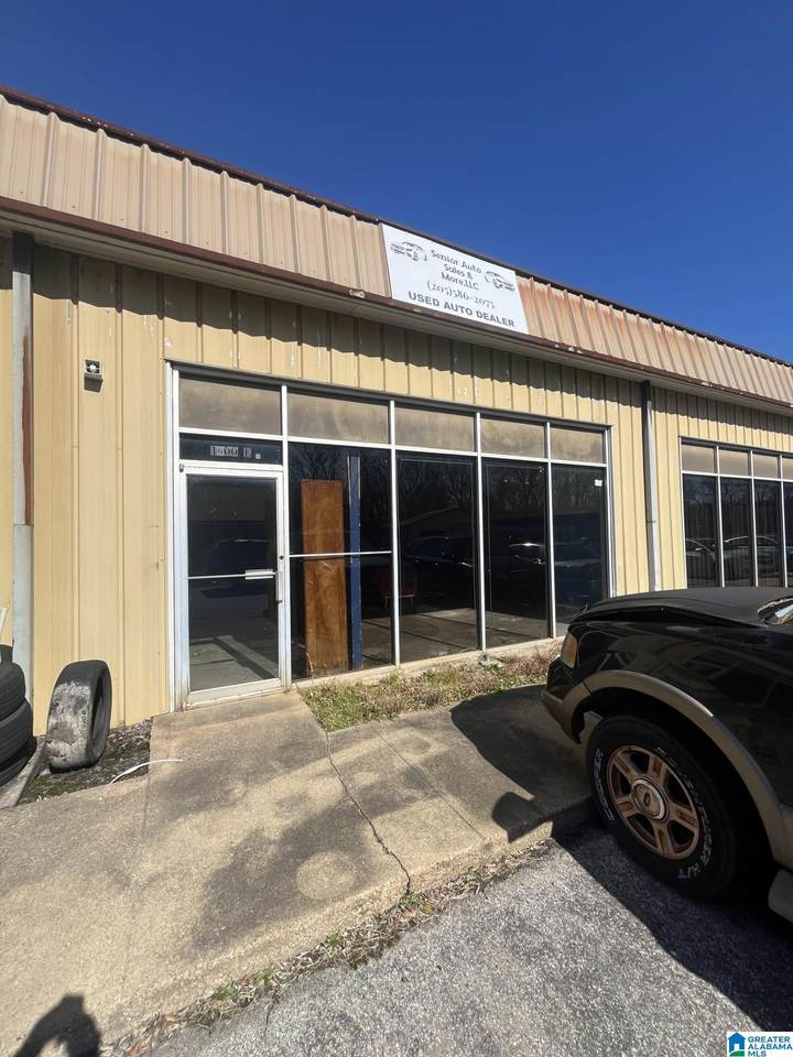 1600 32ND STREET - Photo 1