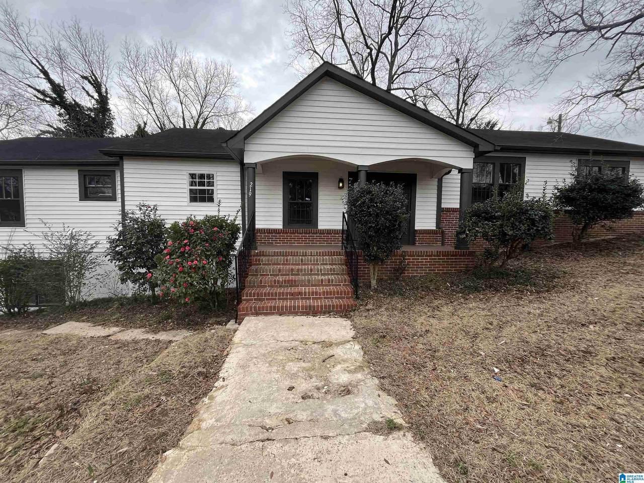 219 Edgewood Avenue - Photo 1
