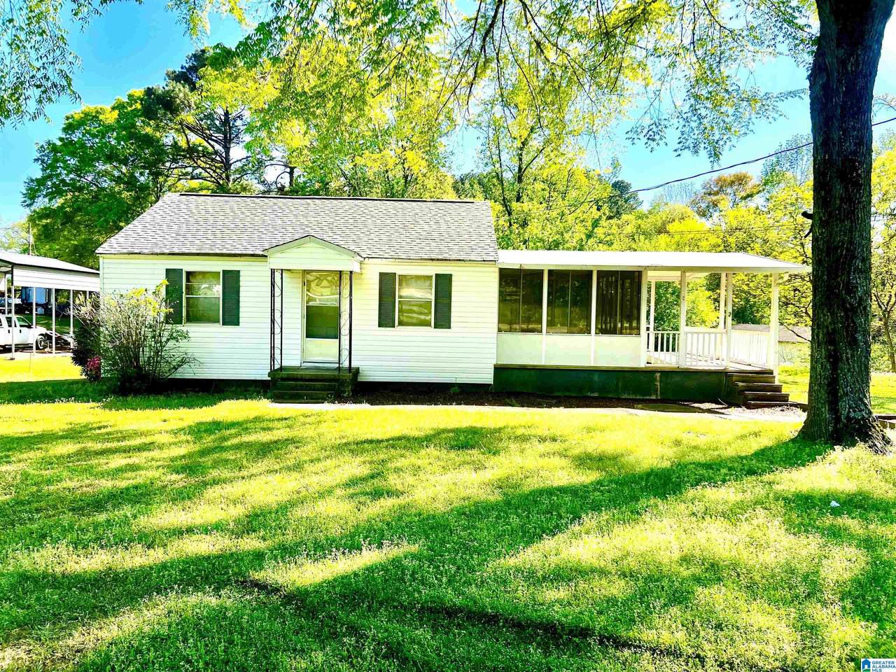 2142 Brookside Coalburg Road - Photo 1