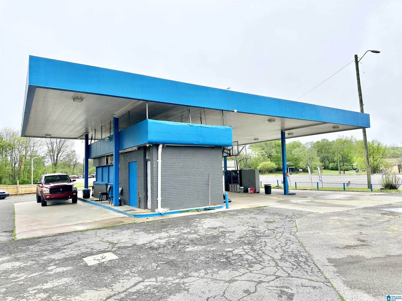 8701 1ST AVENUE - Photo 1