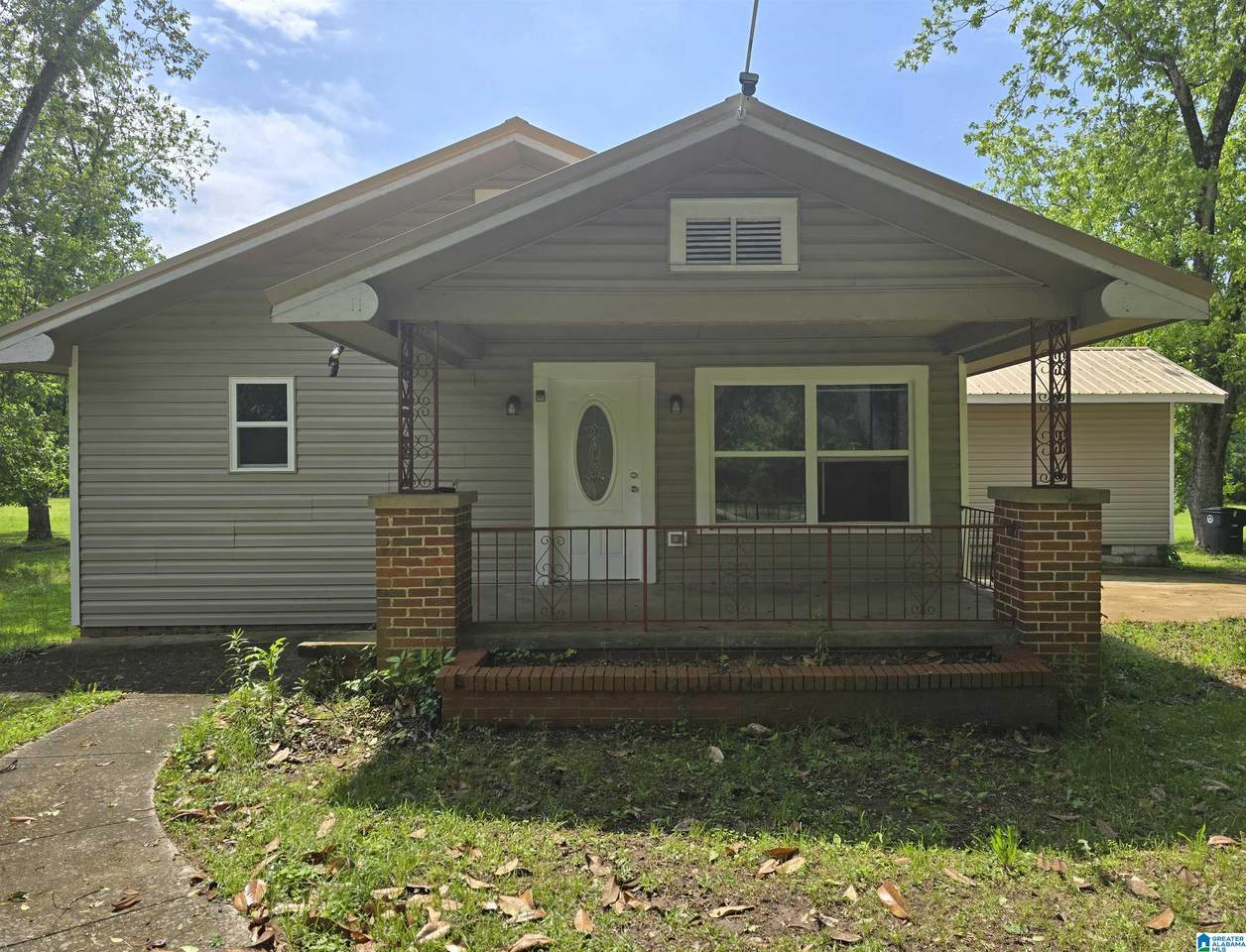 2529 Ewing Avenue - Photo 1