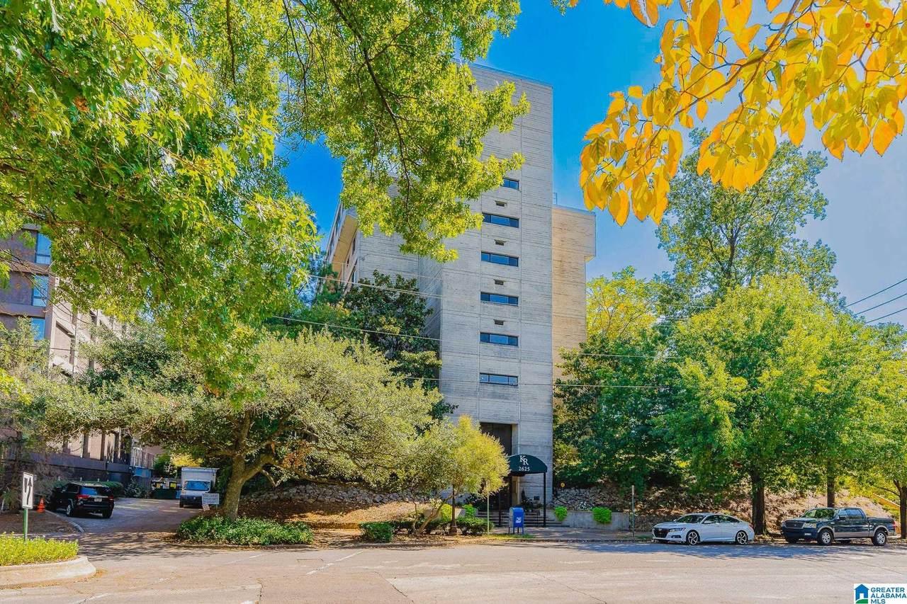 2625 Highland Avenue - Photo 1