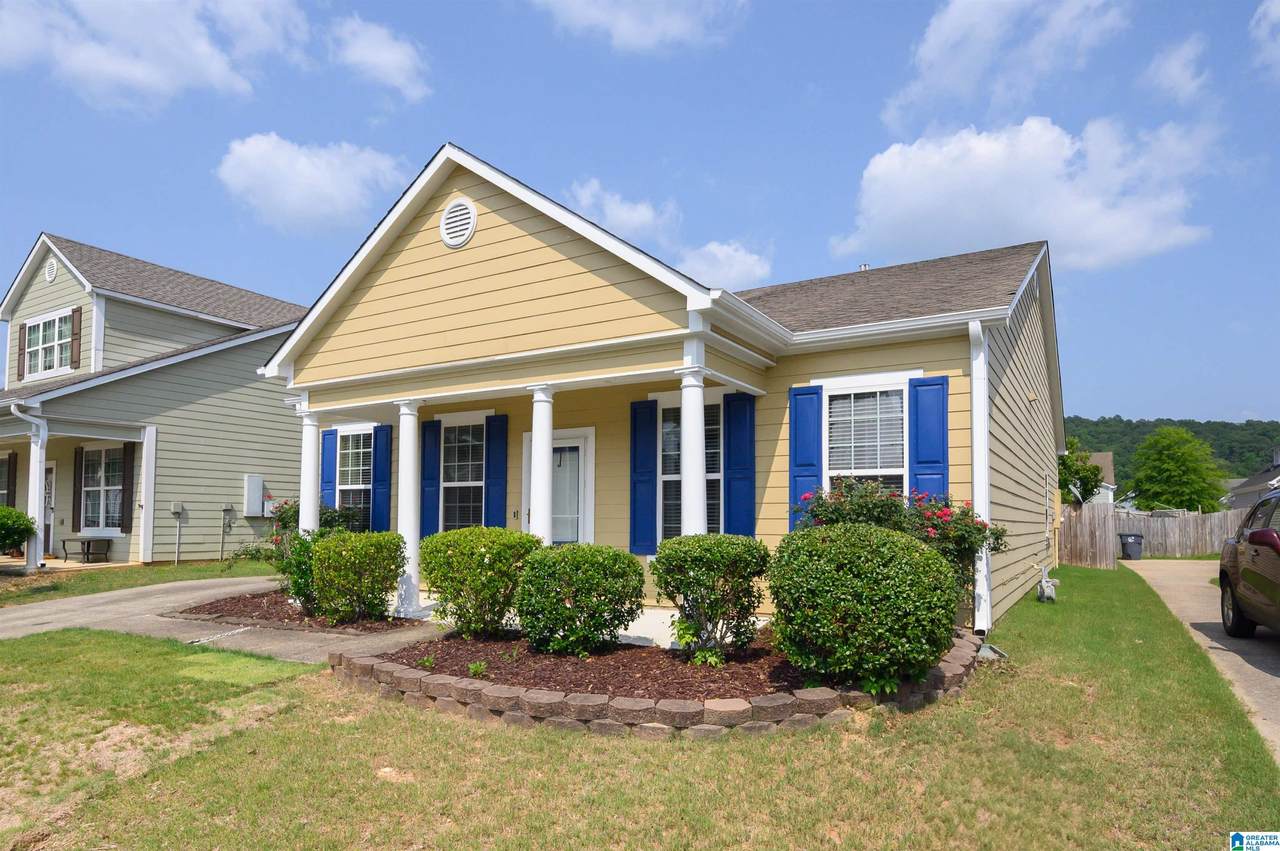 5020 Kelly Creek Street - Photo 1