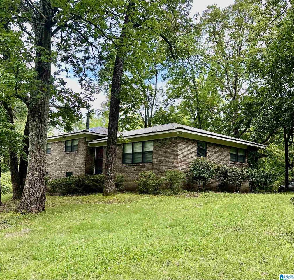 2636 Skyline Drive - Photo 1