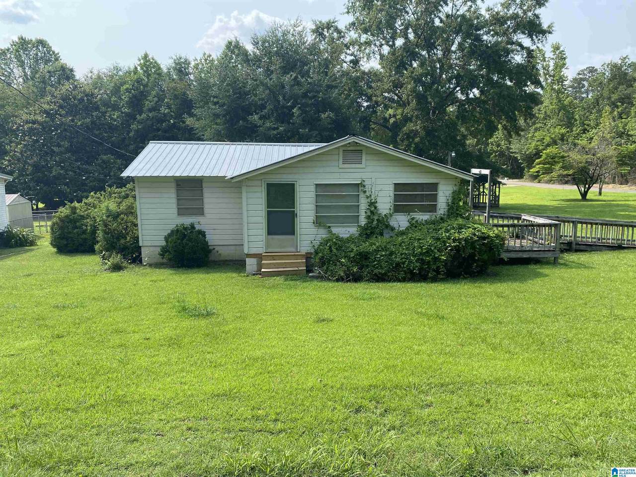 11021 Woodland Drive - Photo 1
