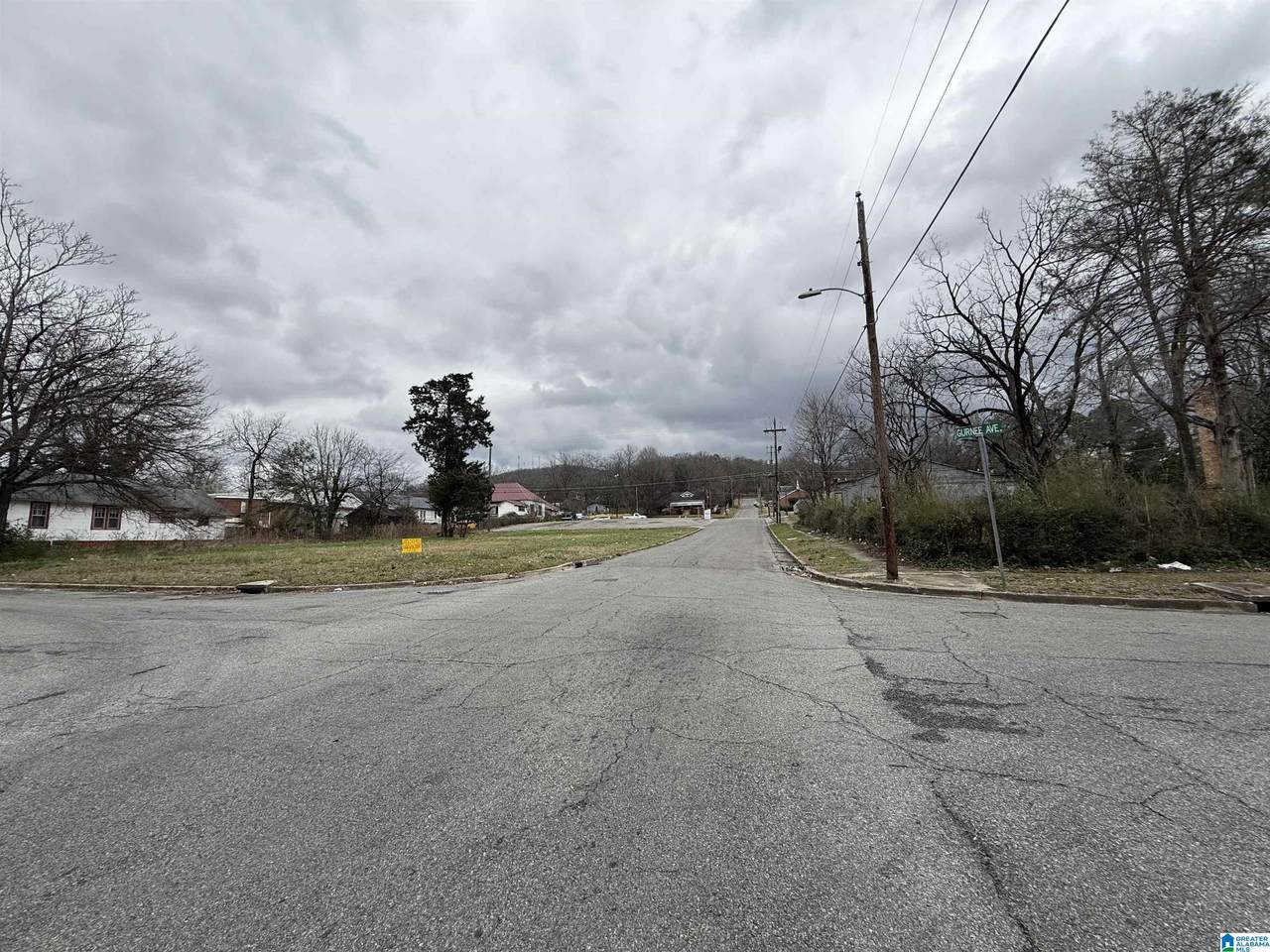 19 24TH STREET - Photo 1