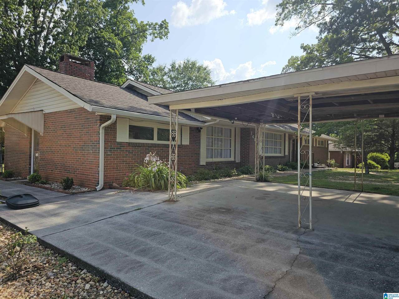 1606 Woodland Street - Photo 1