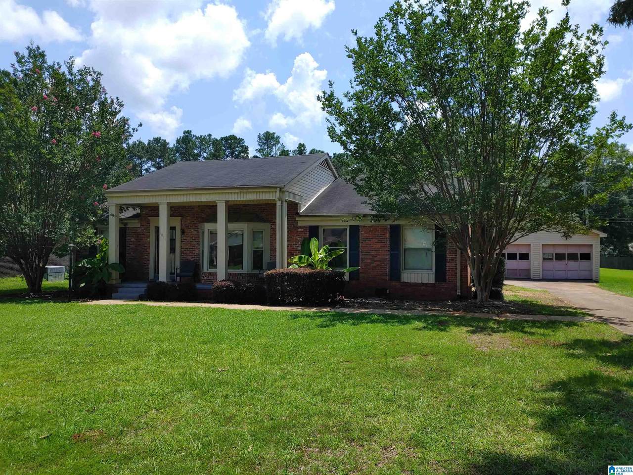 1011 Magnolia Drive - Photo 1