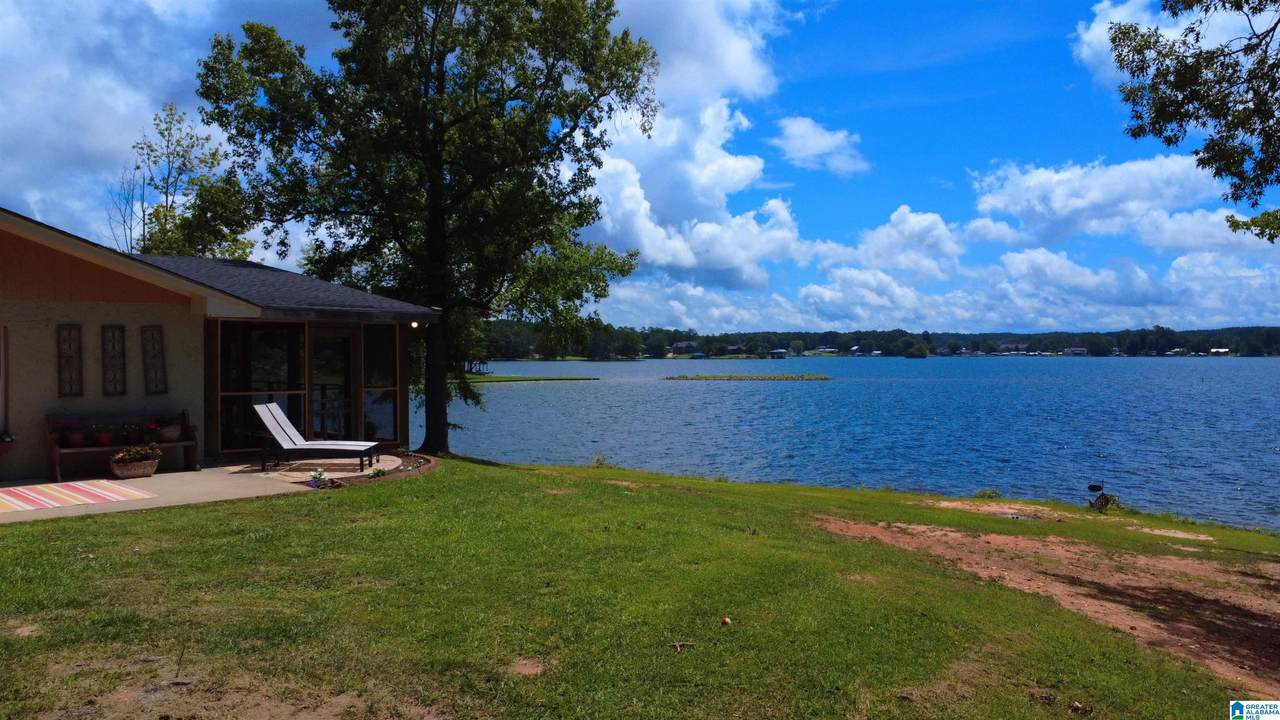 232 Mockingbird Lane - Photo 1