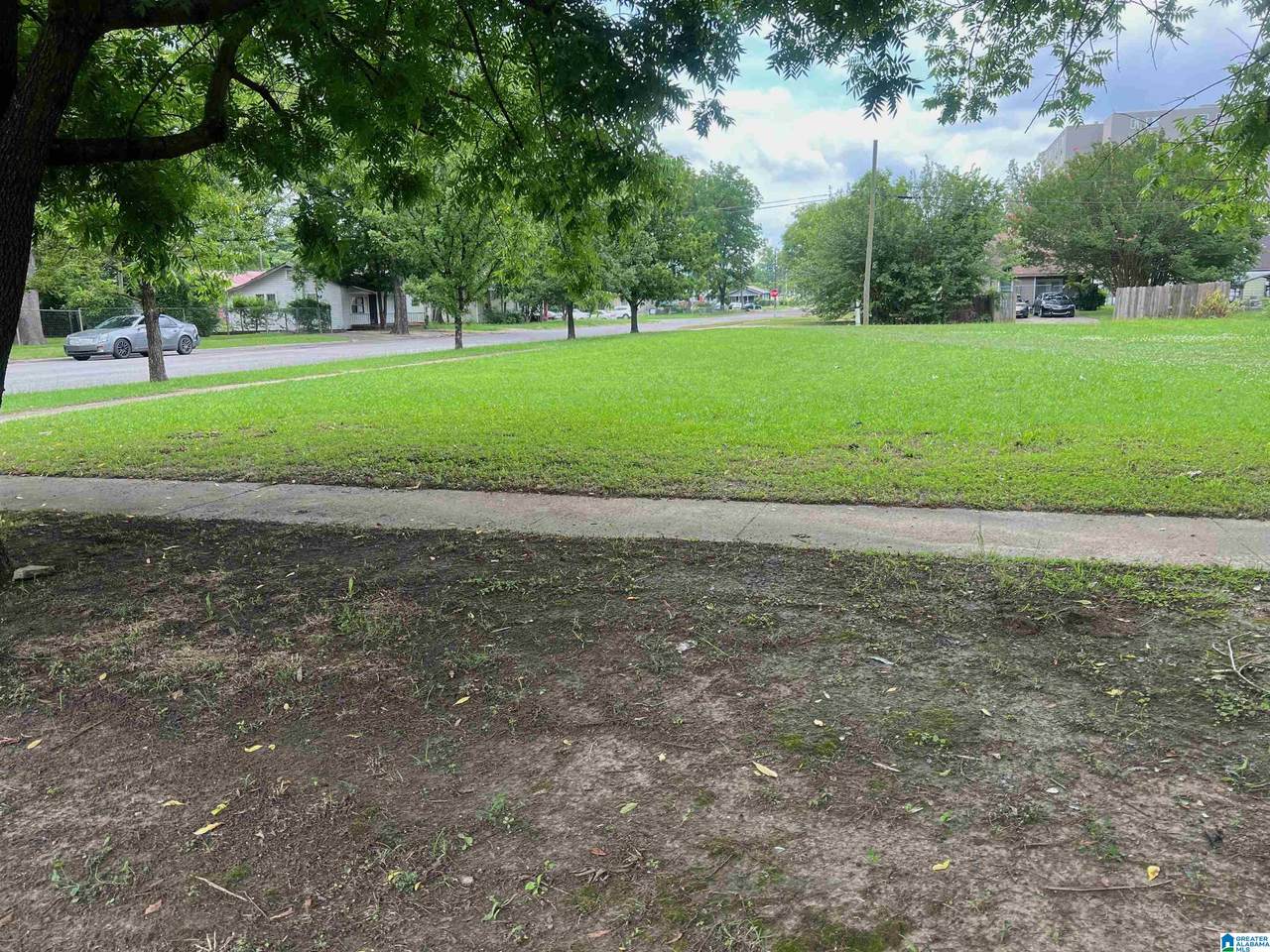 2727 33RD AVENUE - Photo 1