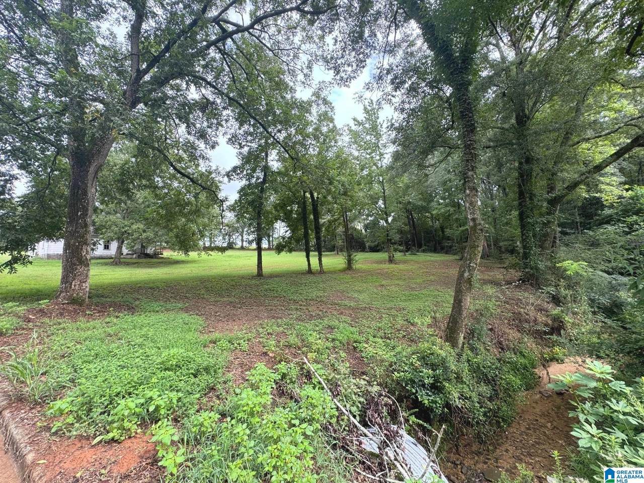  5TH AVENUE - Photo 1