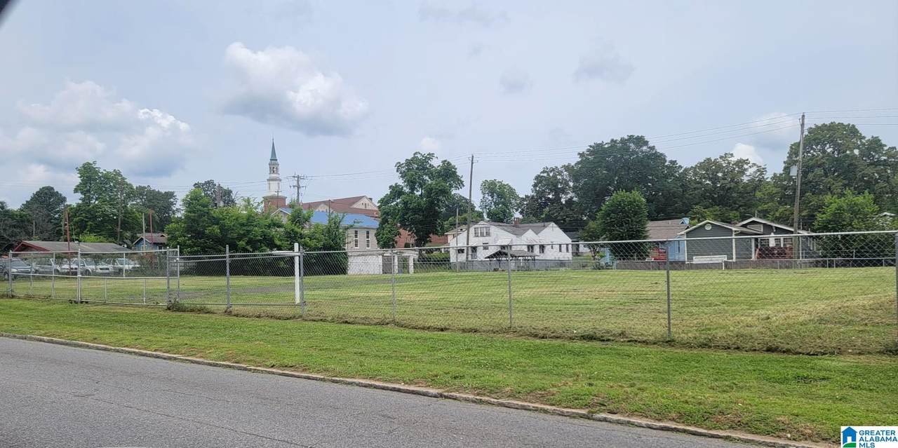 1520 3RD AVENUE - Photo 1