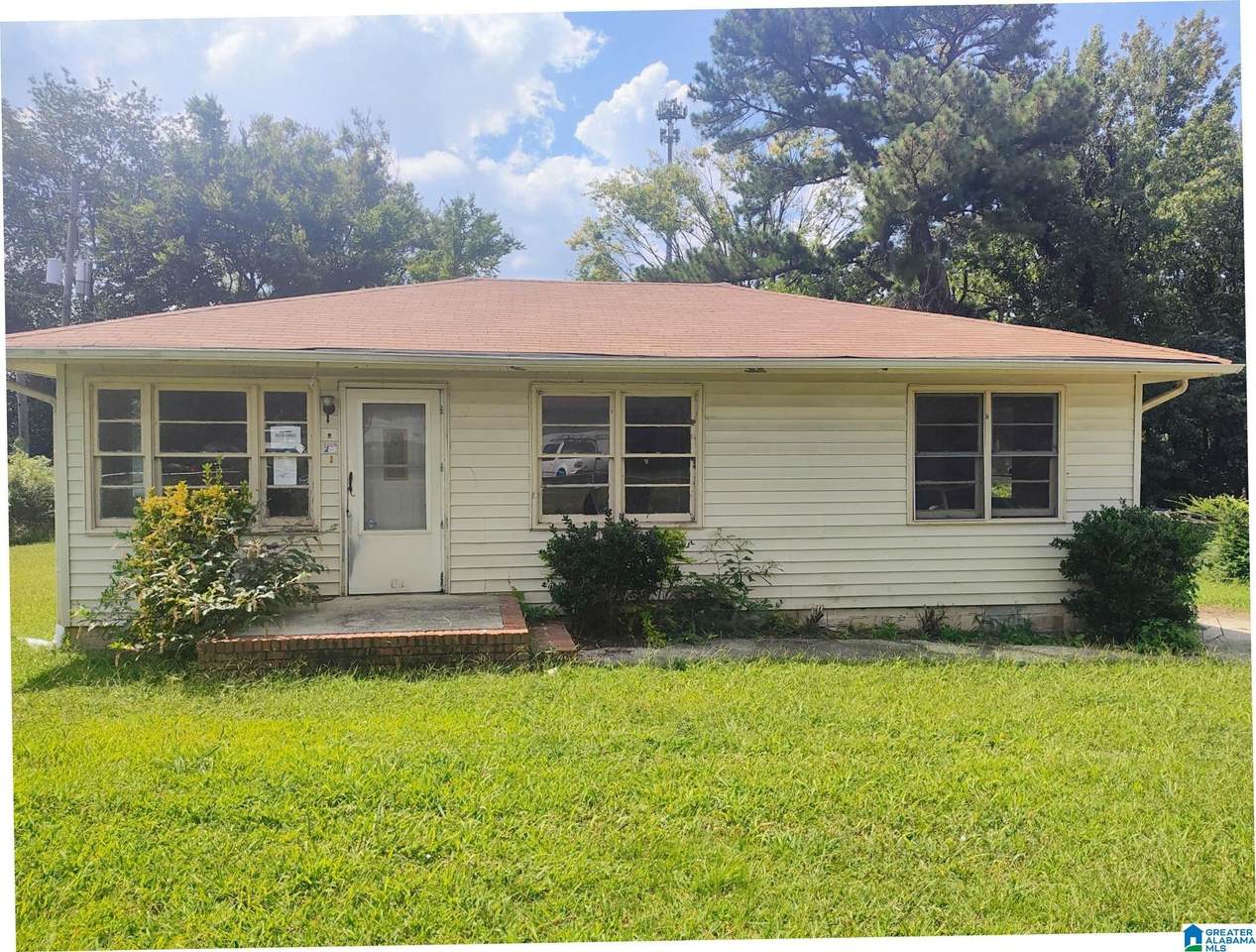 5 21ST COURT - Photo 1