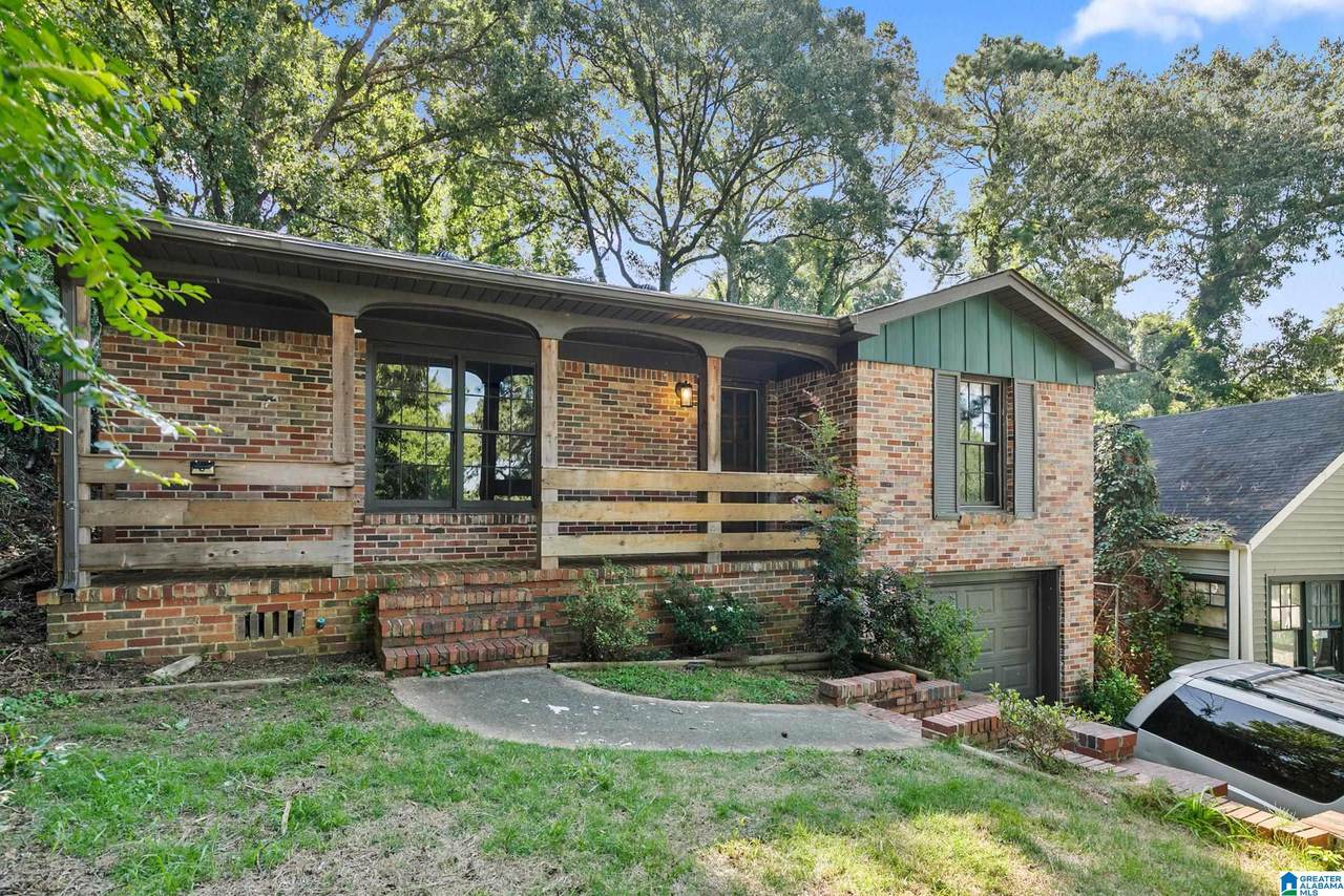 8429 5TH AVENUE - Photo 1