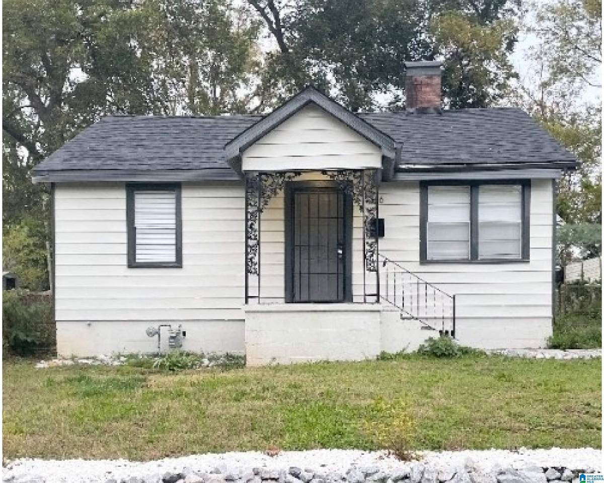 216 3RD AVENUE - Photo 1