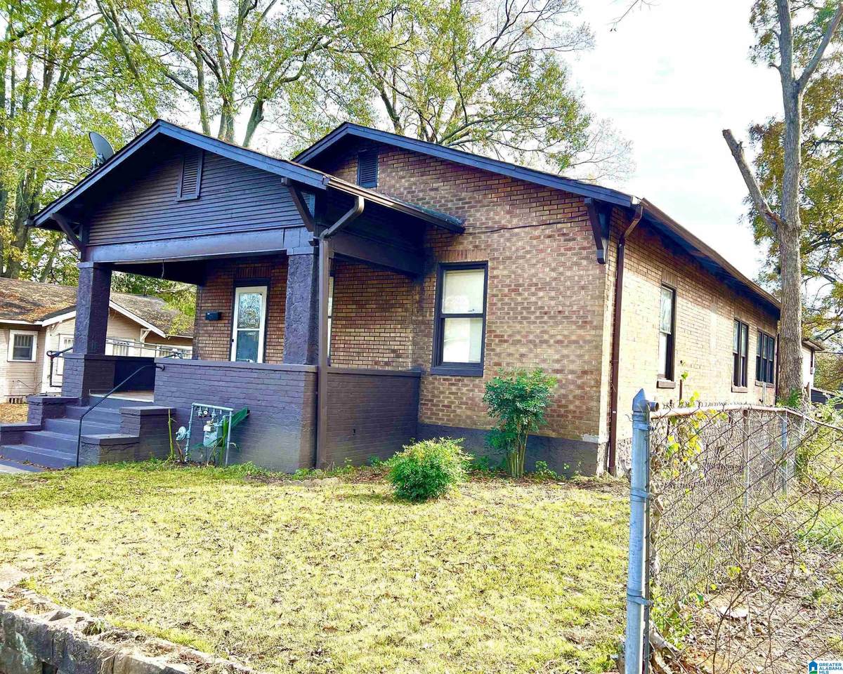 4201 10TH AVENUE - Photo 1