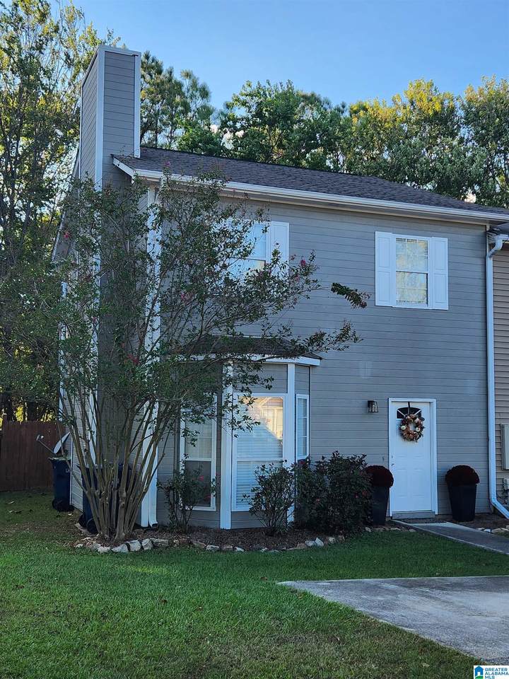 1637 King James Drive - Photo 1