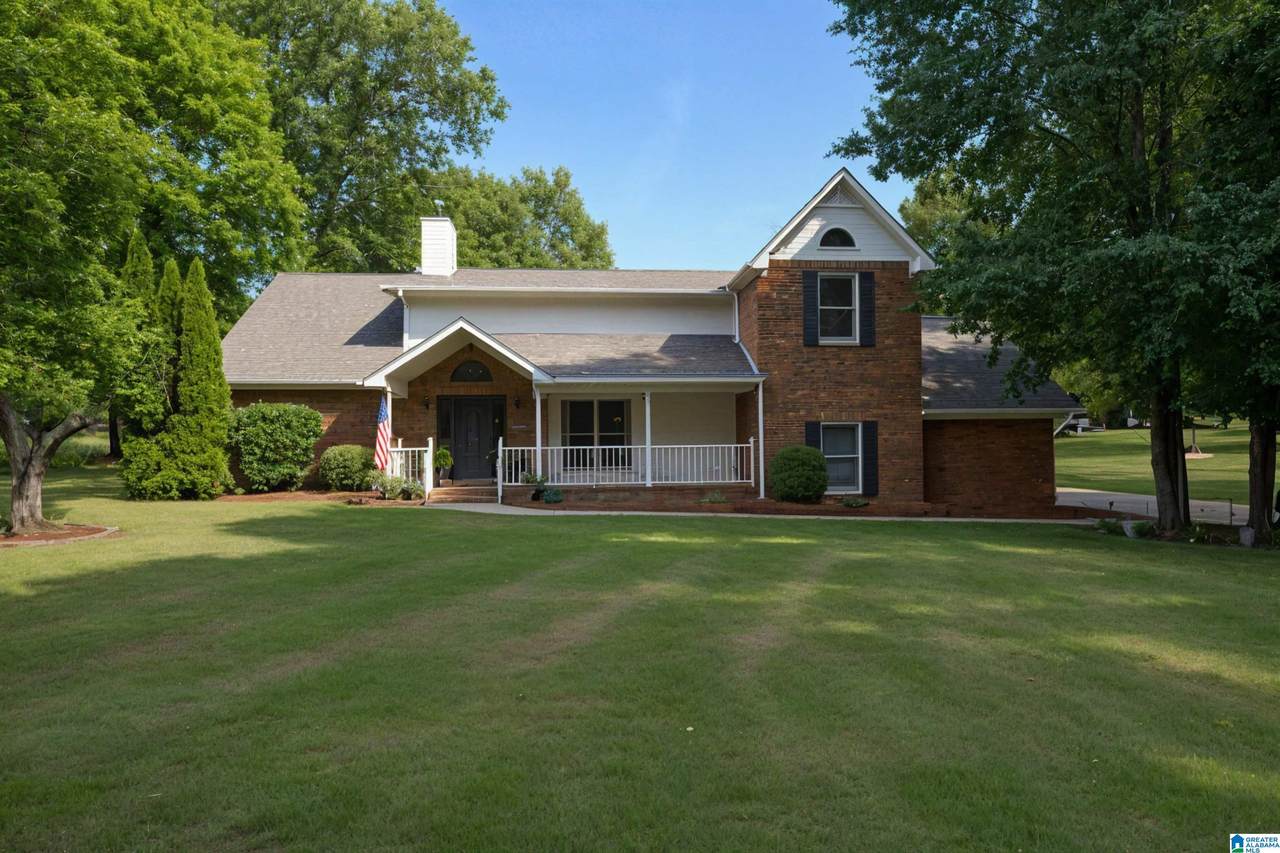 4004 Poplar Drive - Photo 1