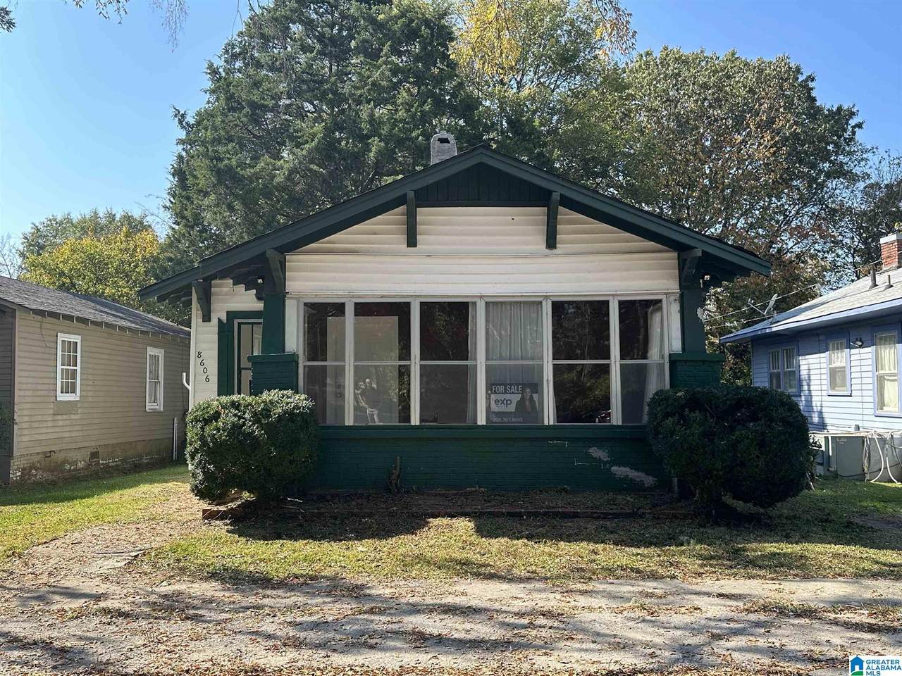 8606 2ND AVENUE - Photo 1