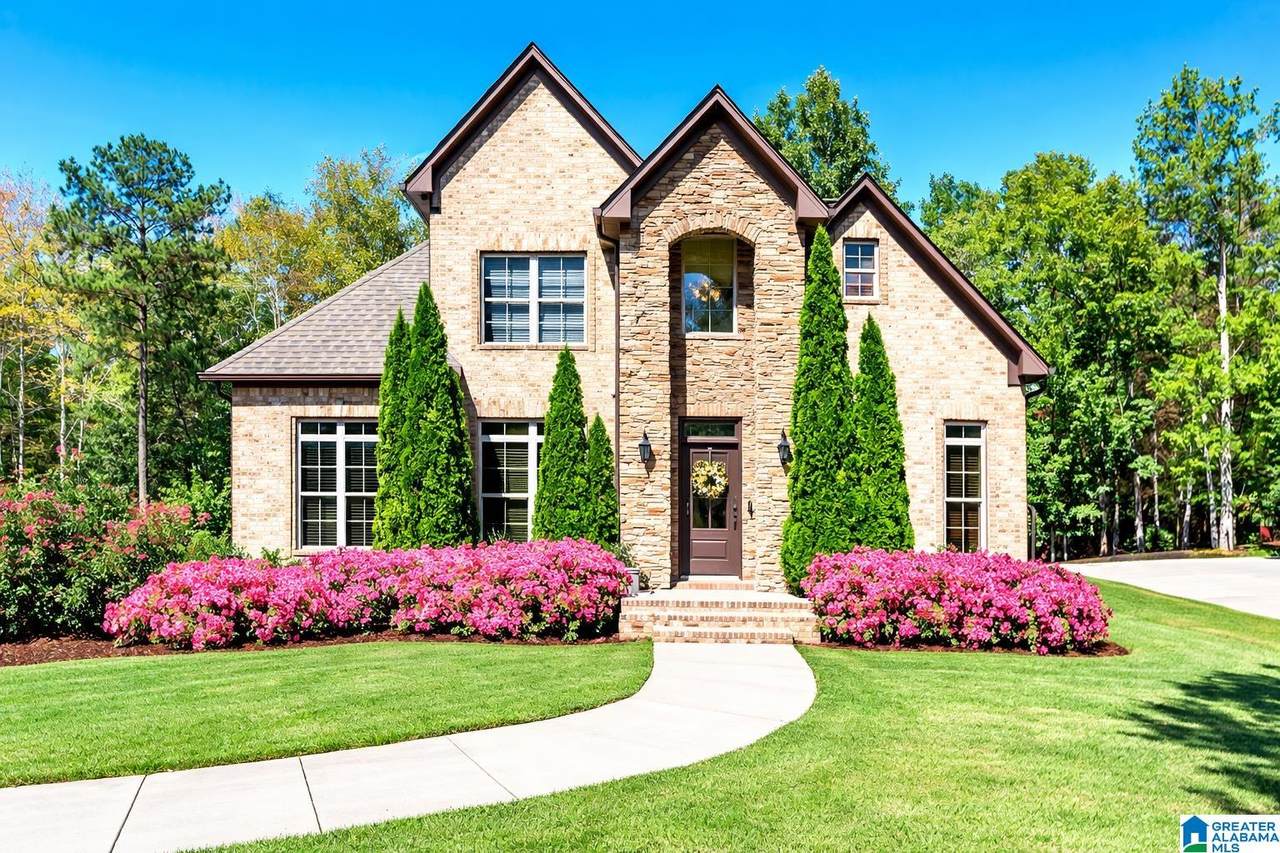 312 Grey Oaks Drive - Photo 1