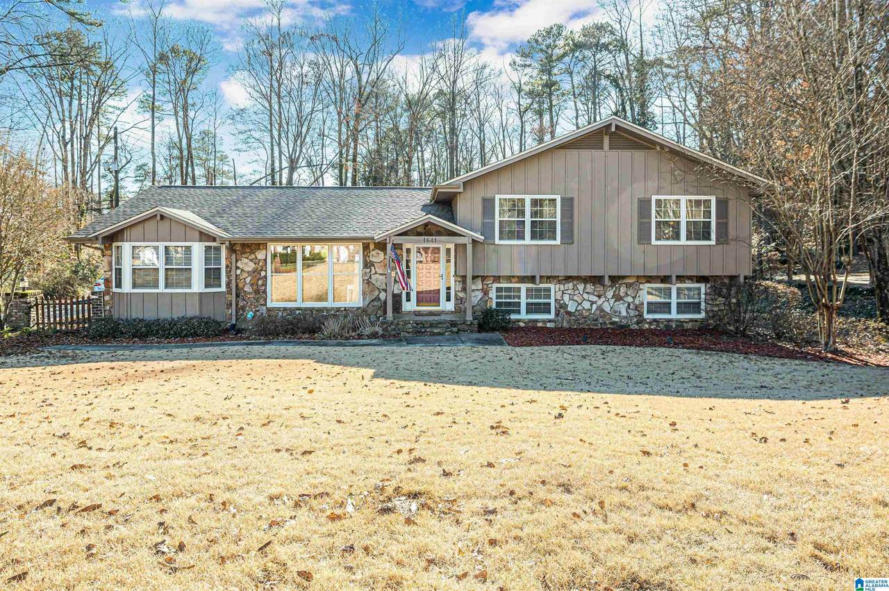 1641 Kestwick Drive - Photo 1