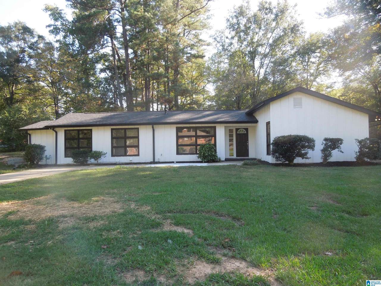 812 Montez Drive - Photo 1