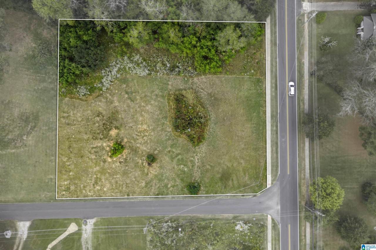 0 4TH AVENUE - Photo 1